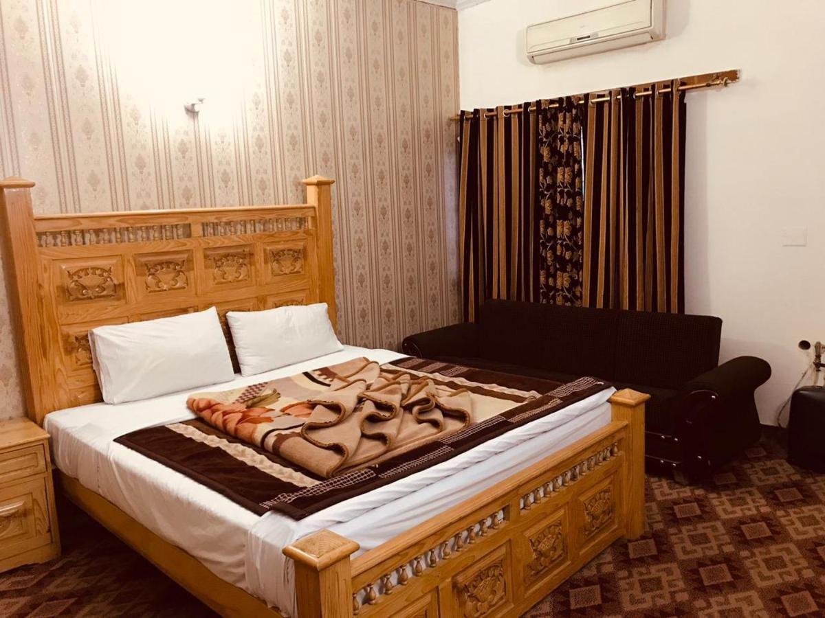 Alaf Laila Guest House Abbottabad Buitenkant foto