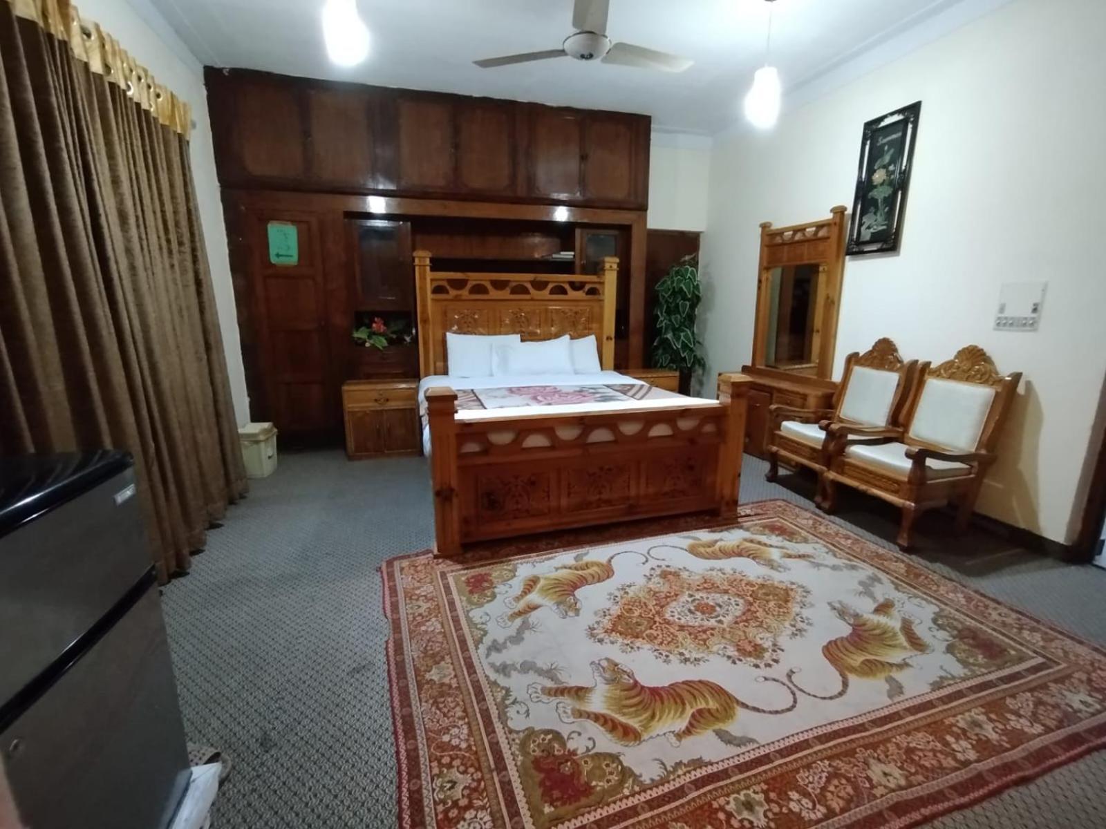 Alaf Laila Guest House Abbottabad Buitenkant foto