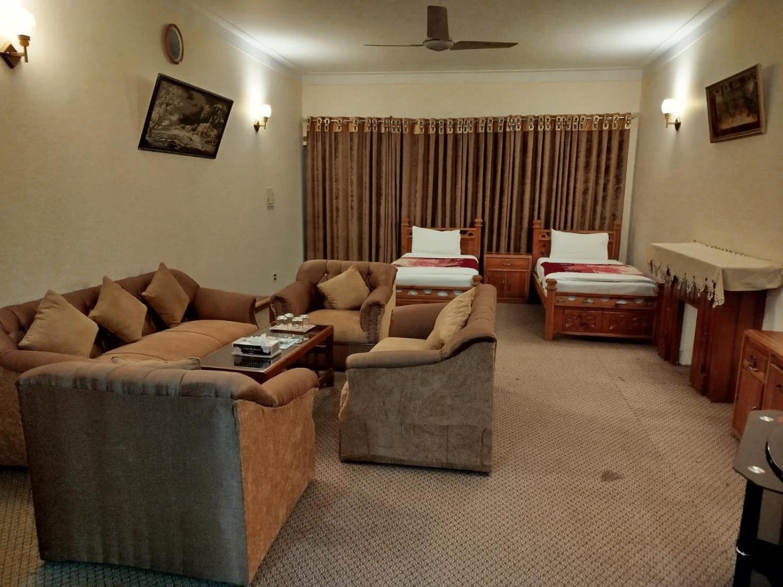 Alaf Laila Guest House Abbottabad Buitenkant foto