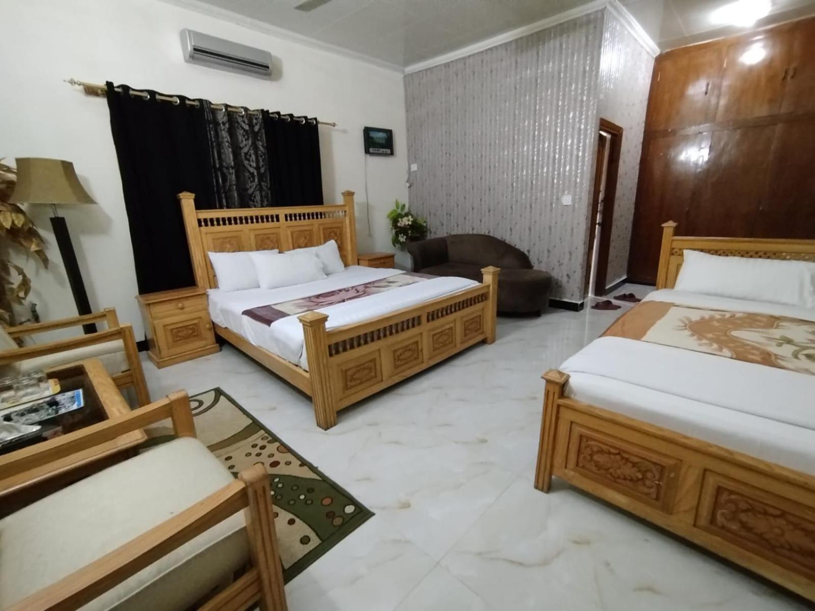 Alaf Laila Guest House Abbottabad Buitenkant foto
