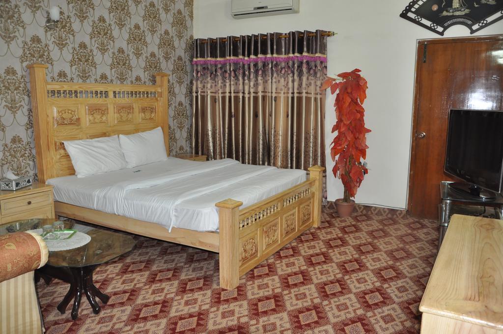 Alaf Laila Guest House Abbottabad Buitenkant foto