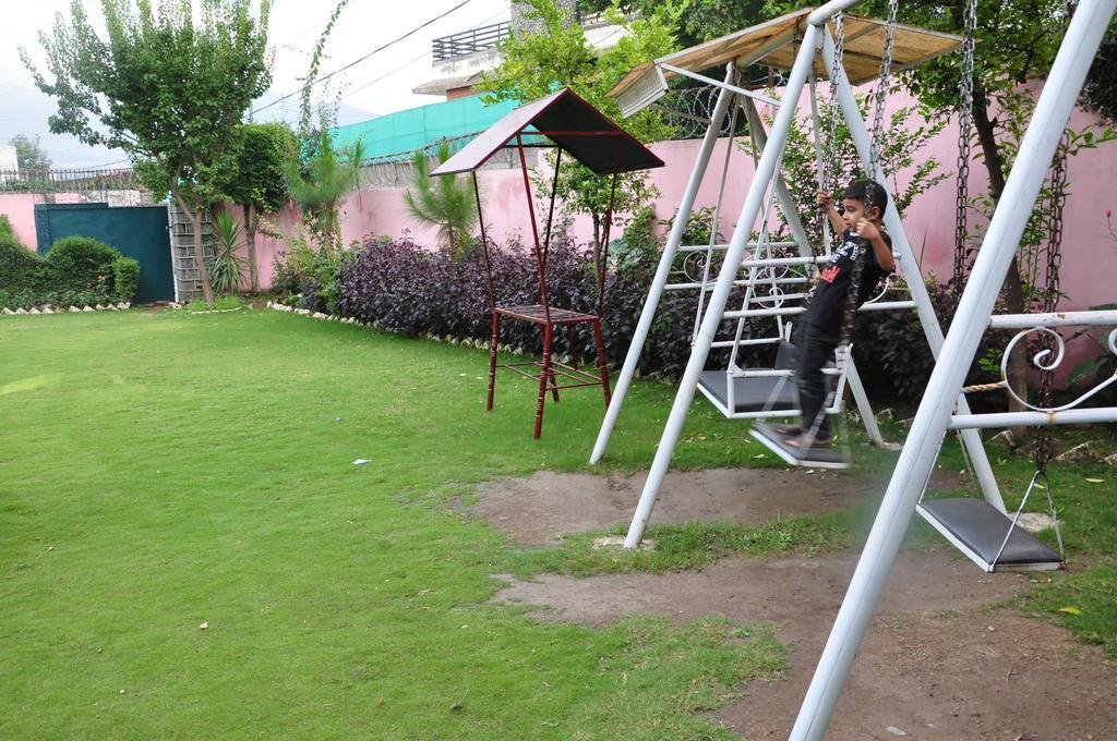 Alaf Laila Guest House Abbottabad Buitenkant foto