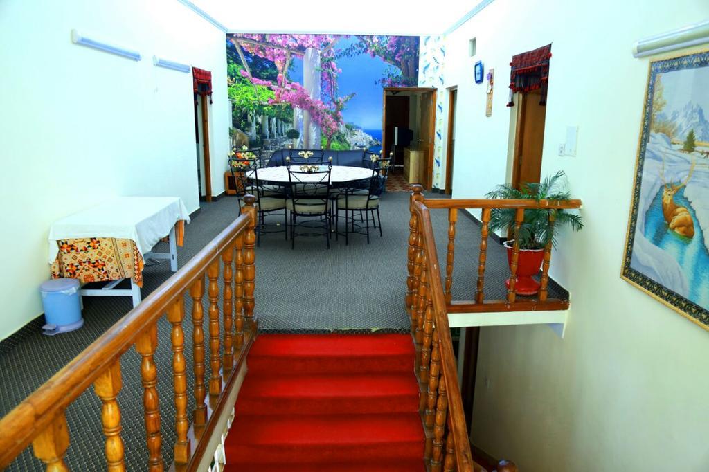 Alaf Laila Guest House Abbottabad Buitenkant foto